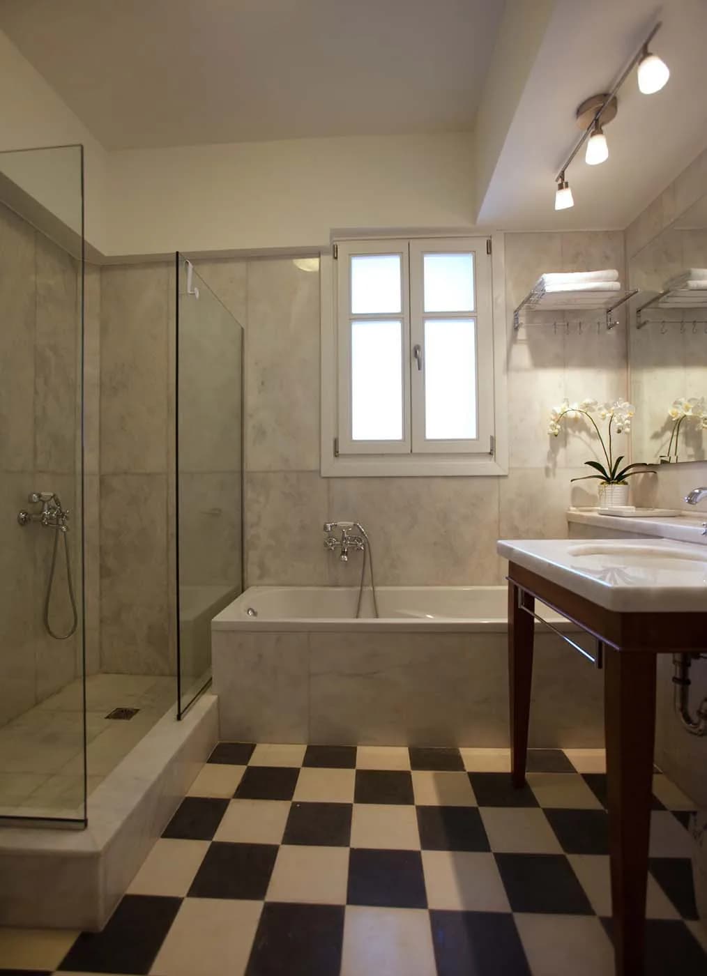 Bathroom — Spacious design