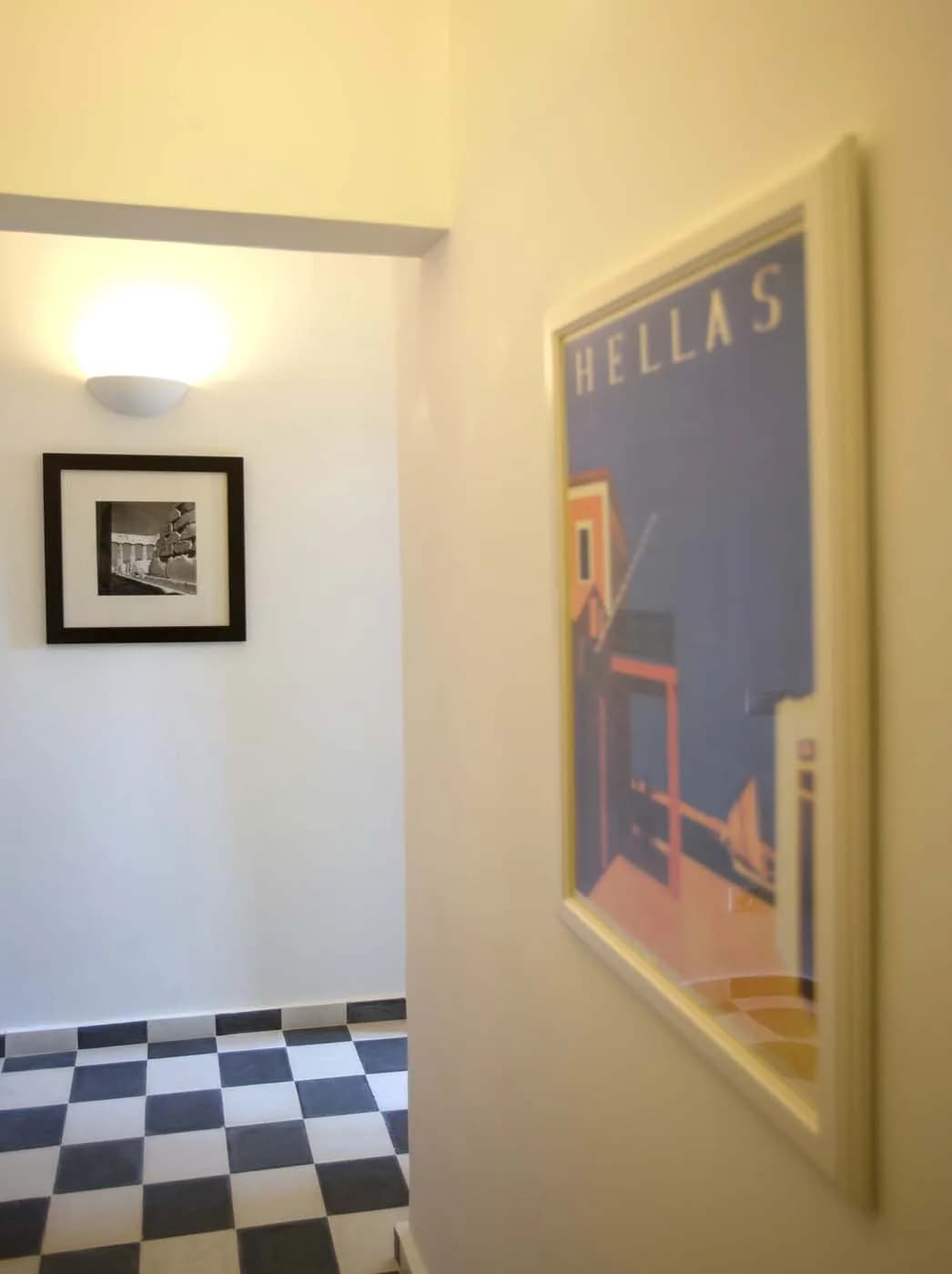 Entrance — Classic welcome